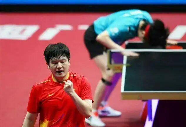 窗口期葡超传出新动向；奥兰多魔术回应争议；管理层表态：球迷炸锅；团队化学反应显著